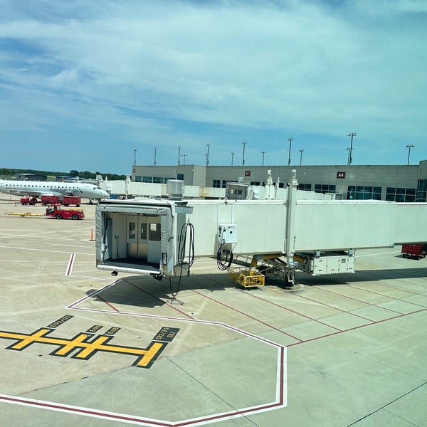 Photo taken at Northwest Arkansas Regional Airport (XNA) by Rodrigo A. on 7/31/2023