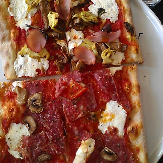 6/17/2013にFood D.がForno Pizzeria &amp; Trattoriaで撮った写真