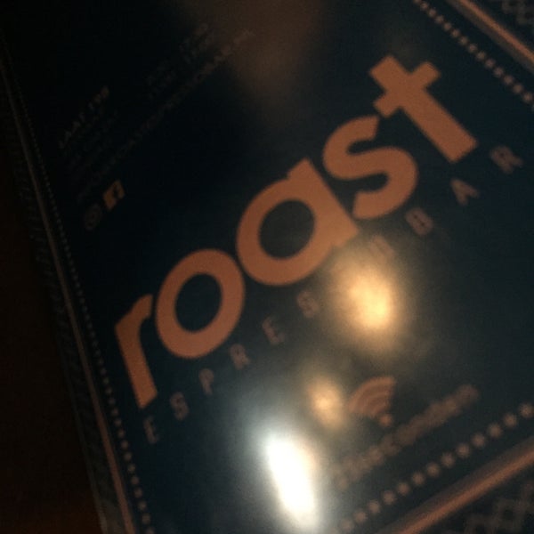รูปภาพถ่ายที่ ROAST Espressobar โดย Suzan H. เมื่อ 3/17/2018