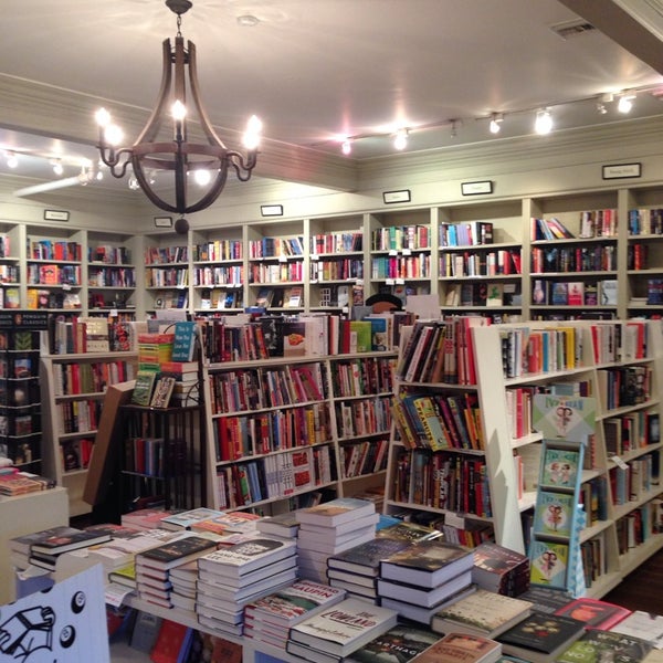 Photo taken at Diesel, A Bookstore by H. C. on 1/26/2014