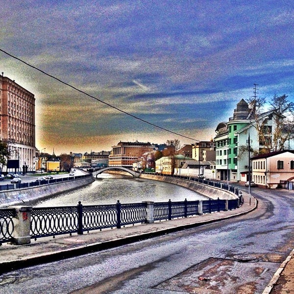 Комиссариатский мост москва