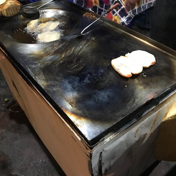 Antojitos “Las Güeras” Food Stand