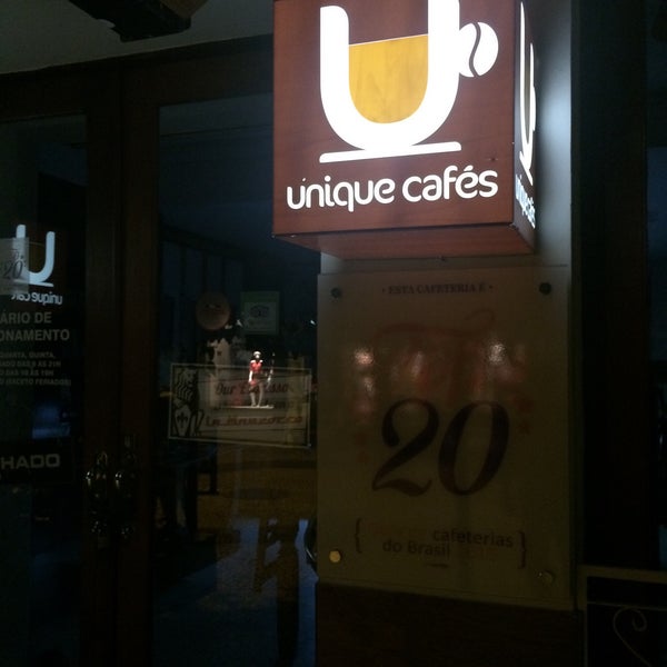 Foto tirada no(a) Unique Cafés por Alexandre Junqueira C. em 11/22/2015