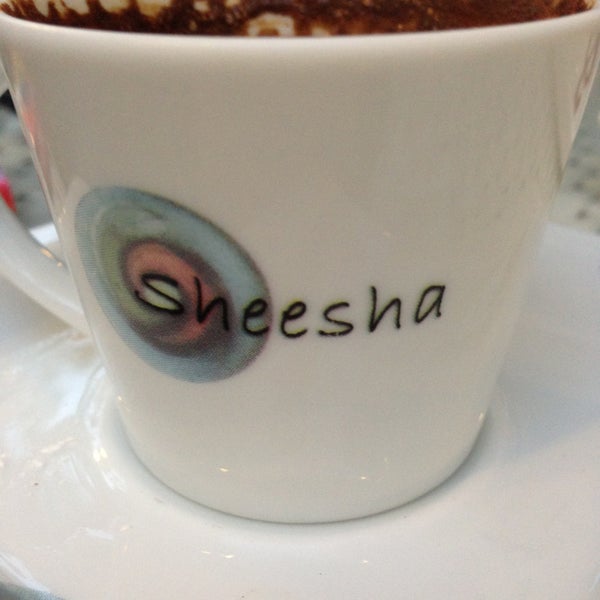 5/1/2013にSemAktayがSheesha Cafeで撮った写真