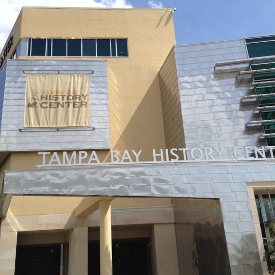 9/29/2012 tarihinde Tess C.ziyaretçi tarafından Tampa Bay History Center'de çekilen fotoğraf