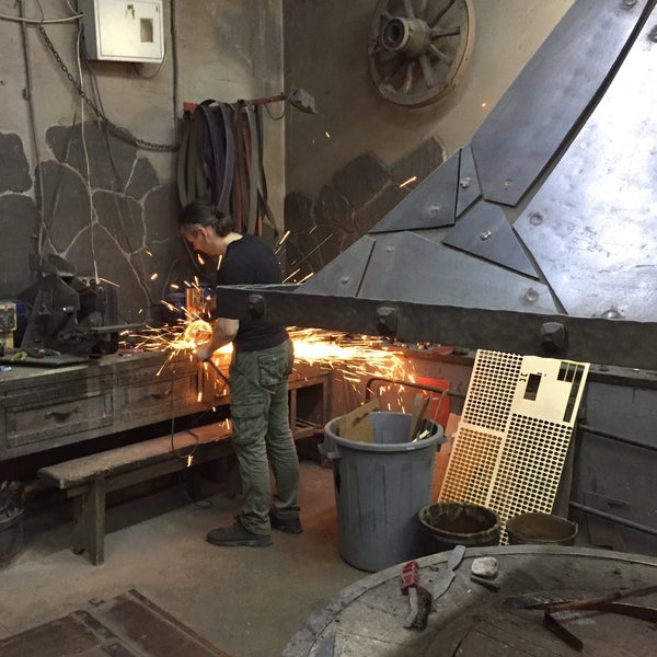 кузня тихвин