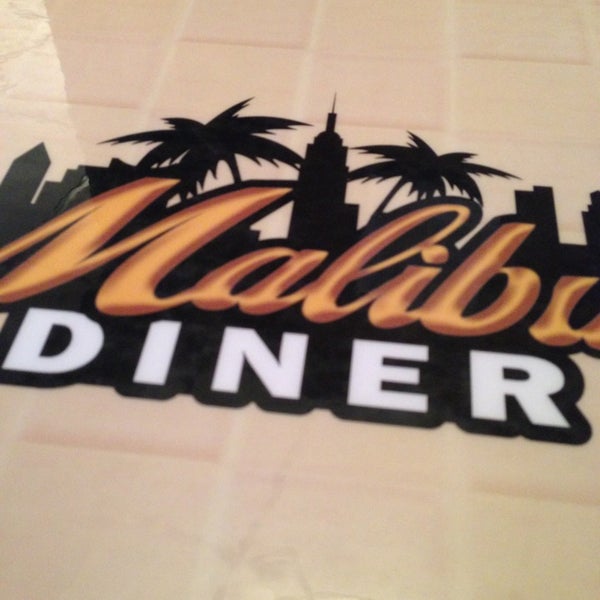 รูปภาพถ่ายที่ Malibu Diner โดย Brian เมื่อ 2/23/2013