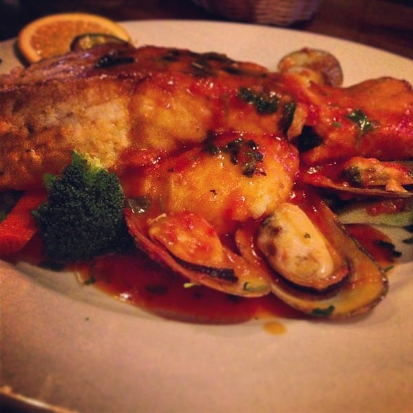 3/28/2013にBrianがAllegro Seafood Grillで撮った写真
