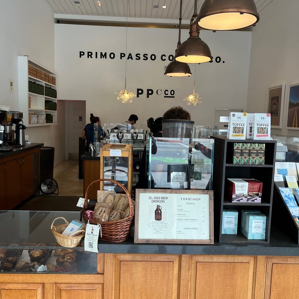 7/16/2022 tarihinde Star. 🌠ziyaretçi tarafından Primo Passo Coffee Co.'de çekilen fotoğraf