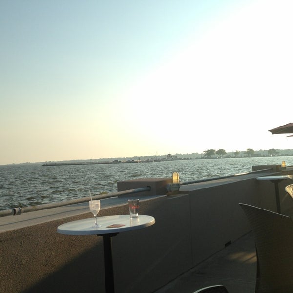 Lombardi's On The Bay 21 tips