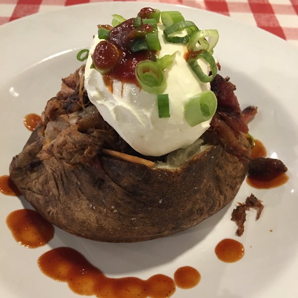 Armadillo Willy's Cambrian 2071 Camden Ave