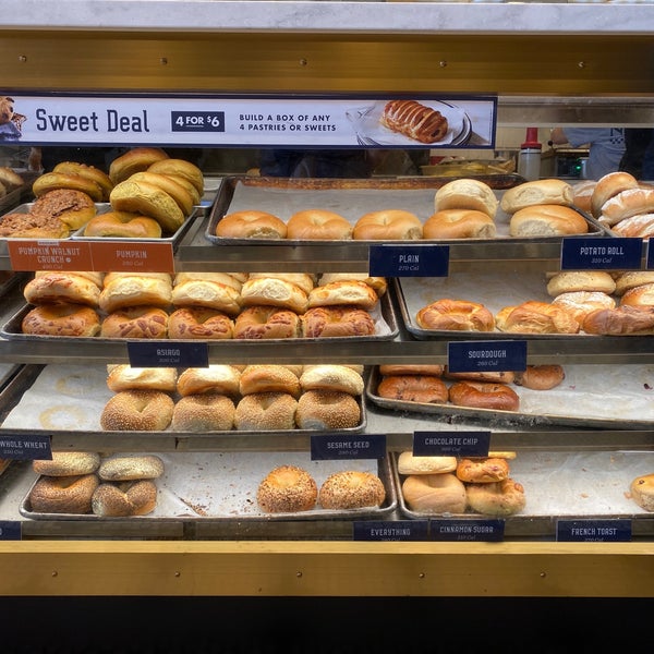 Noah's Bagels Bagel Shop in West Valley