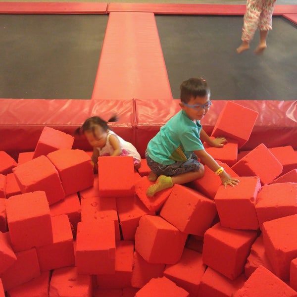 Aerozone Trampoline Park Arts and Entertainment in Fresno