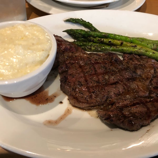 Снимок сделан в The Southern Steak &amp; Oyster пользователем Daniel E. 6/29/2018