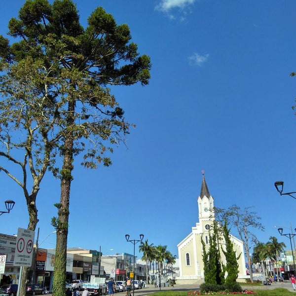 Praça 8 de Janeiro São José dos Pinhais, PR