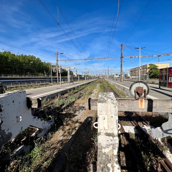 Photo taken at Gare SNCF d&#39;Avignon-Centre by Frank K. on 4/27/2023