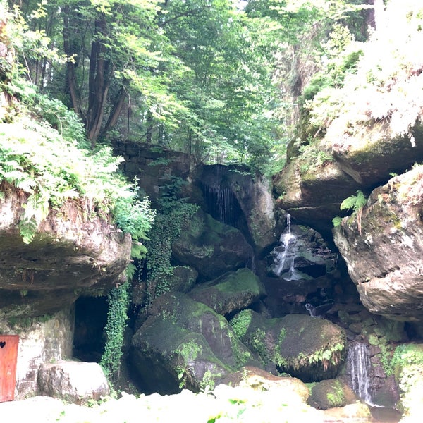 Foto diambil di Lichtenhainer Wasserfall oleh Frank K. pada 6/2/2018