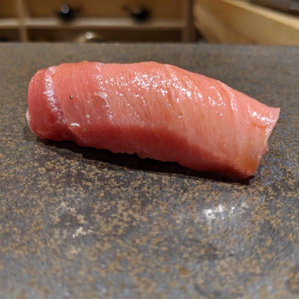 Foto tirada no(a) sushi AMANE por Keri D. em 11/8/2019