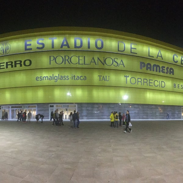Foto tirada no(a) Estadio El Madrigal por Jose P. em 10/25/2018