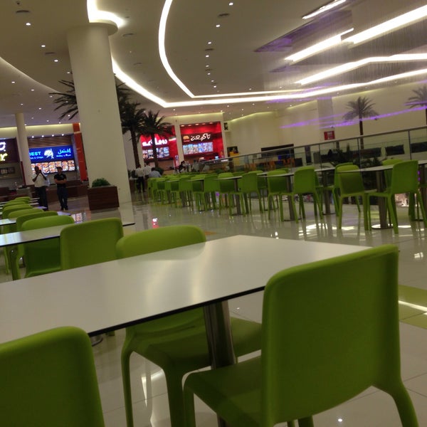Photo taken at Al Nakheel Mall by . AlviN on 4/1/2015