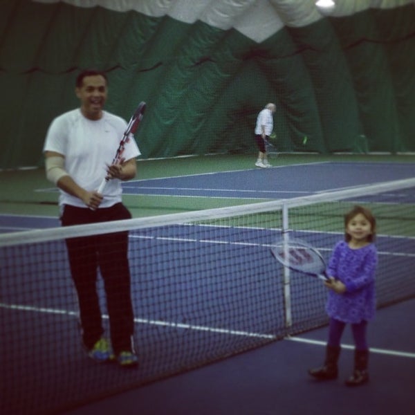 3/2/2014にVictor B.がRock Creek Tennis Centerで撮った写真