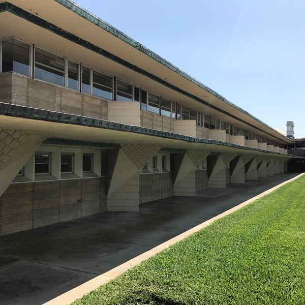 Frank Lloyd Wright