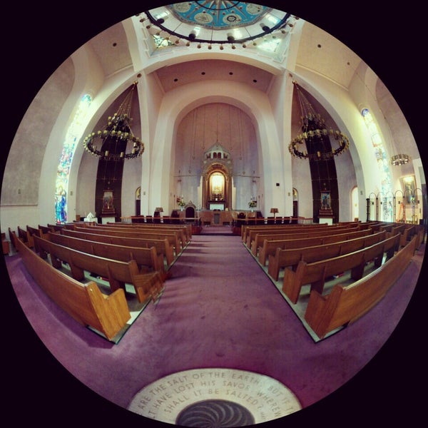 รูปภาพถ่ายที่ St. Vartan Armenian Cathedral โดย Tigran S. เมื่อ 5/13/2015