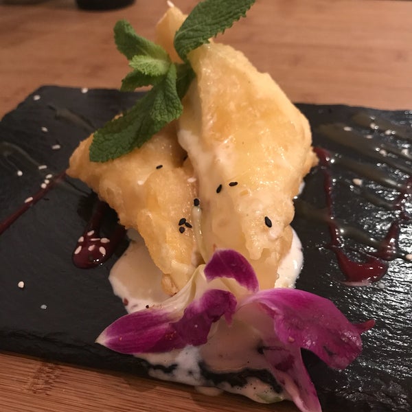 Fantastic sushi, starters and dessert. Innovative creations and perfect taste. And it's cheap. Try the sesame ice cream (see pic).