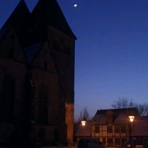 Photo taken at Stiftskirche Obernkirchen by bussfoerare R. on 5/22/2013