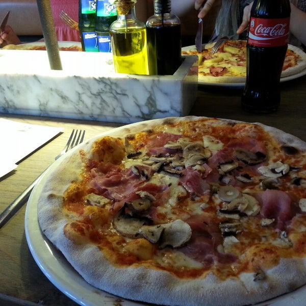 Photo taken at Vapiano by bussfoerare R. on 8/6/2014