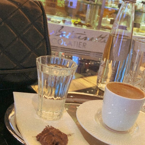 รูปภาพถ่ายที่ Marie Antoinette Chocolatier โดย Elçin Ç เมื่อ 3/17/2021