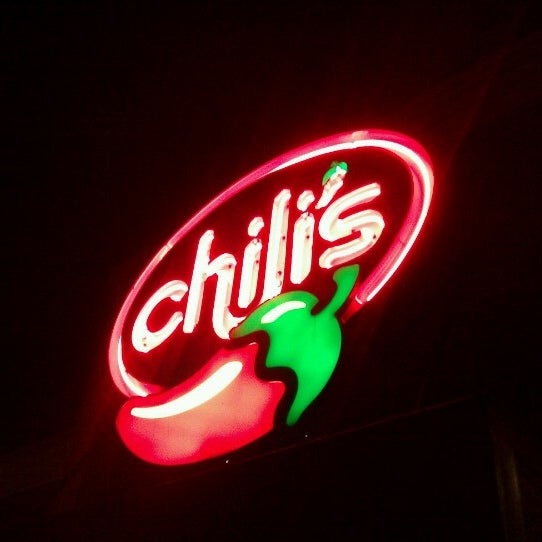 Photo taken at Chili&#39;s Grill &amp; Bar by Julie N. on 3/18/2013