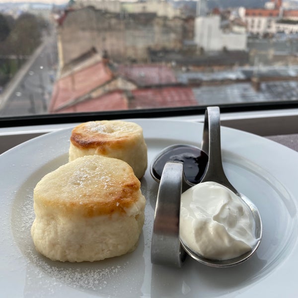 4/18/2021 tarihinde Oleksiy D.ziyaretçi tarafından Panorama Restaurant'de çekilen fotoğraf