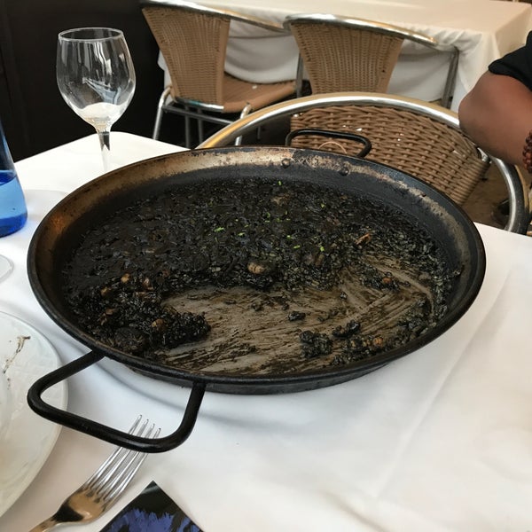 Nice paella, fideua and black rice. Excellent service!