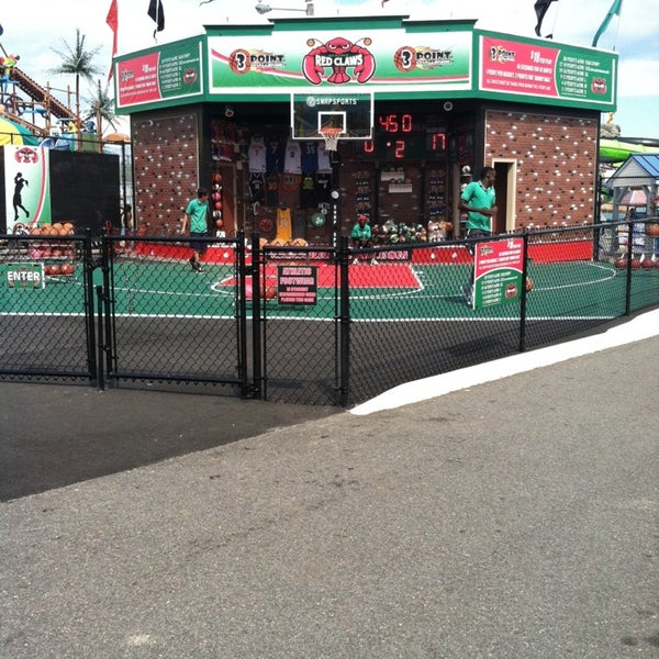 Foto tomada en Funtown Splashtown USA  por Gavin M. el 8/9/2014