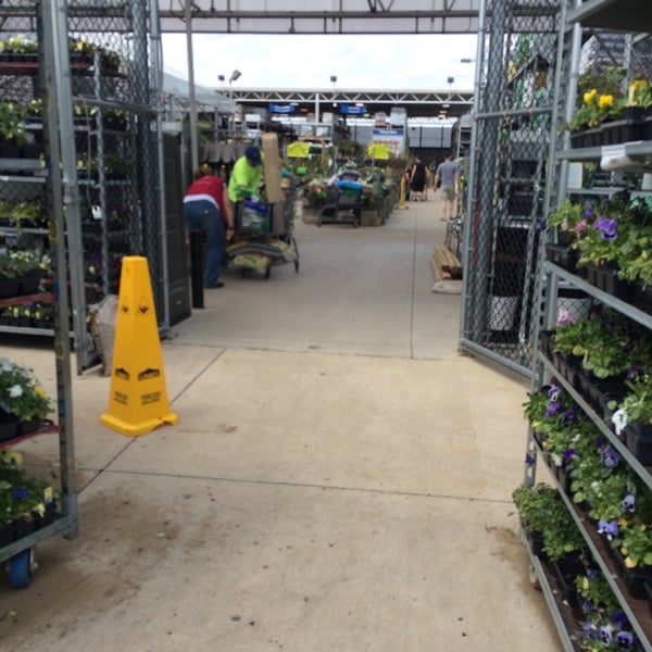 Photos at Lowe's Gravois Bluffs 1 Gravois Bluffs Plaza Drive