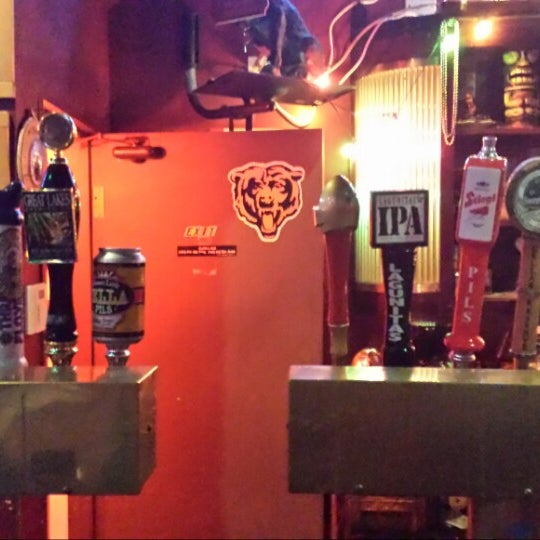 7/10/2013 tarihinde Nick L.ziyaretçi tarafından Floyd&#39;s Pub'de çekilen fotoğraf