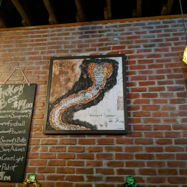 3/8/2019에 Will S.님이 Snake Pit Alehouse Whiskey Bar &amp; Kitchen에서 찍은 사진
