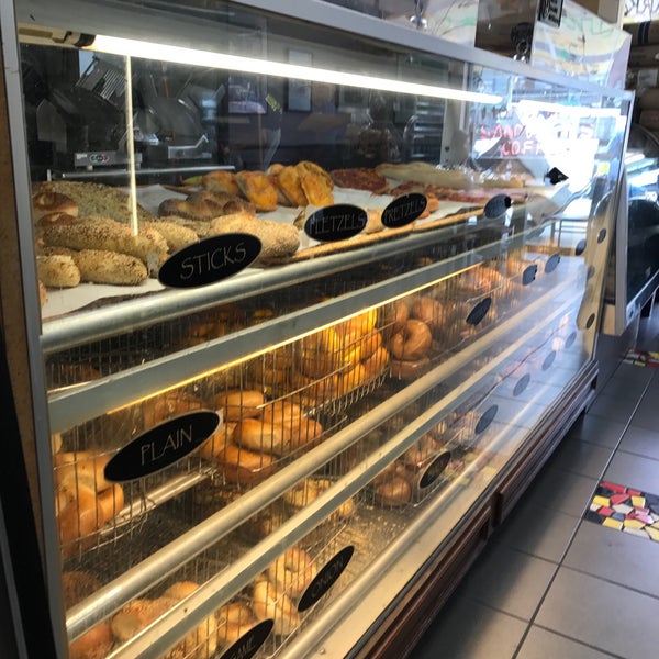 New York Bagel & Deli 2216 Wilshire Blvd