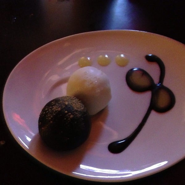 5/19/2013にcristina c.がCopper Restaurant &amp; Dessert Loungeで撮った写真