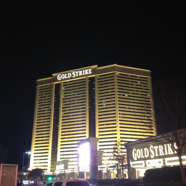 Foto scattata a Gold Strike Casino Resort da Tye M. il 3/3/2013