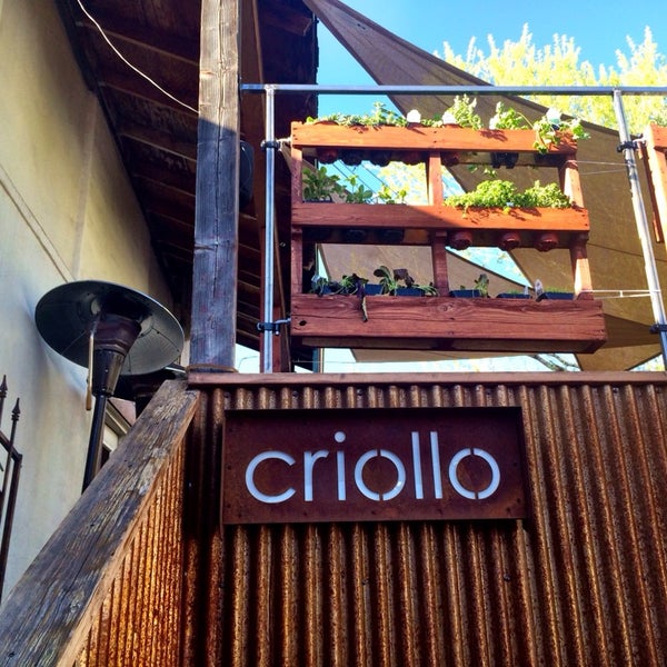 Снимок сделан в Criollo Latin Kitchen пользователем Chelsea C. 5/4/2014