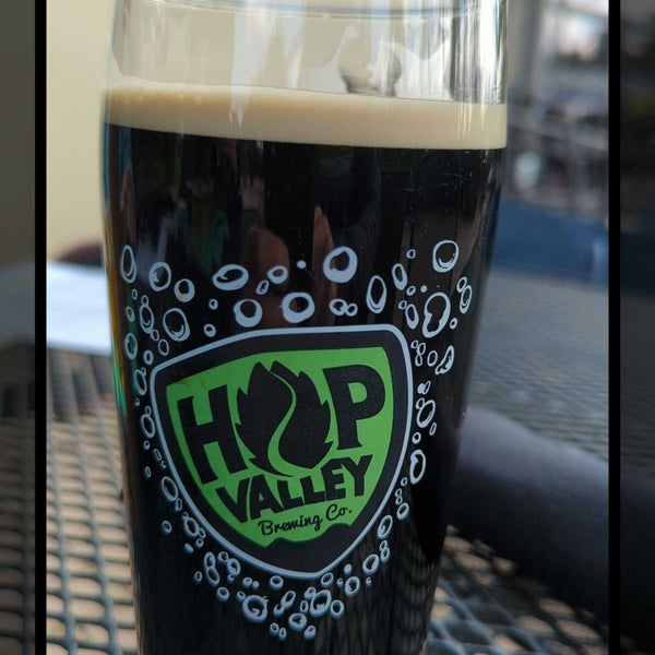 Photo taken at Hop Valley Brewing Co. by K P F. on 6/14/2022