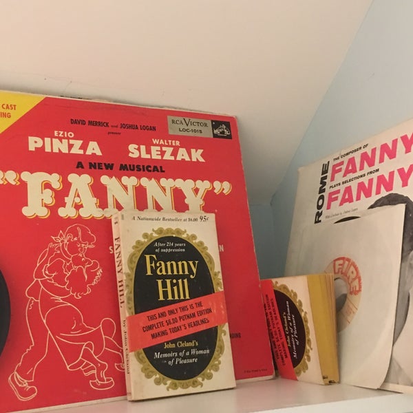 Fanny's House Of Music Music Store in Nashville