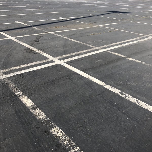 Parking off. красивая парковка. Back in parking. Parking off. машина на парковке.