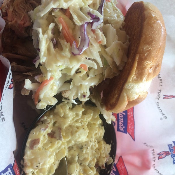 Bandanas BBQ Saint Charles 6163 Mid Rivers Mall Dr