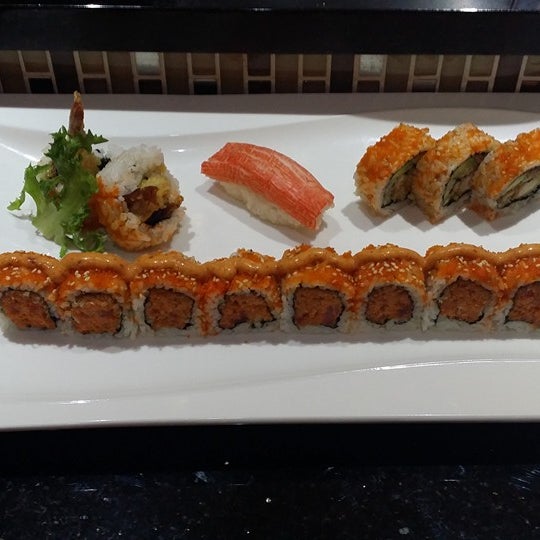 Photo taken at Sushi Para NYC by Sushi Para NYC on 5/9/2016