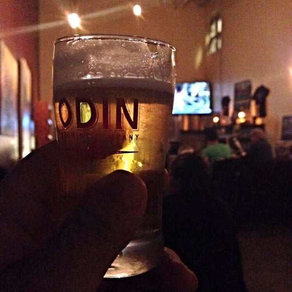11/9/2013にNathan M.がAsgard Tavern by Odin Brewing Companyで撮った写真