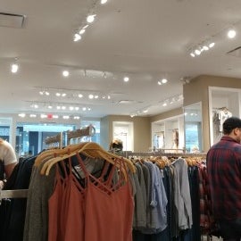 Что за магазин lea. Lea магазин. Lea магазин. Лиа лаб в сочи. Lea магазин.