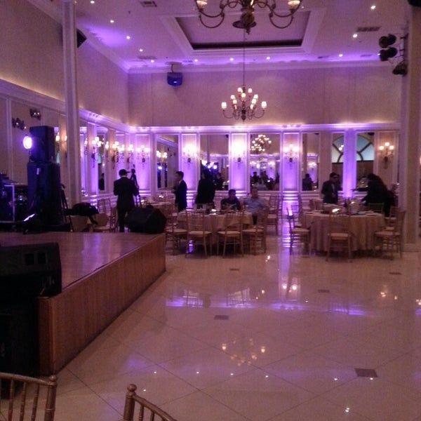 Кафе рояль королев